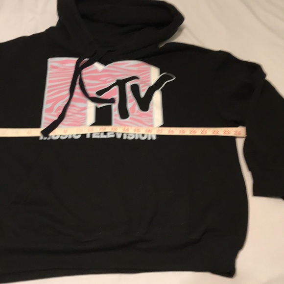 MTV fleece hoodie in XL with kangaroo pocket and drawstring. - Picture 4 of 4